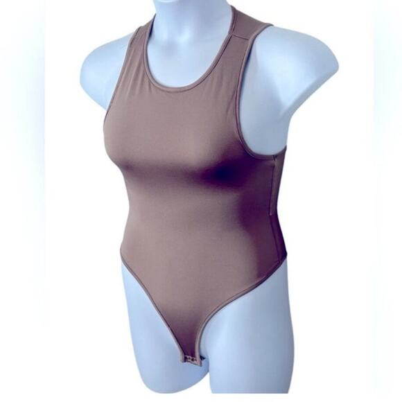 Forever 21 Tan Smooth Thong Bodysuit Size Small – High Neck, Muscle Tank - Picture 6 of 11